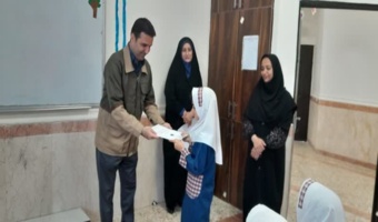 اهداء جوایز نفرات برتر عکاسی پویش سبز دانش آموزی در طرح مردمی کاشت یک میلیارد درخت