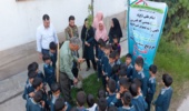 نهال کاری؛ درس اول دانش آموزان در اولین روز مدرسه 