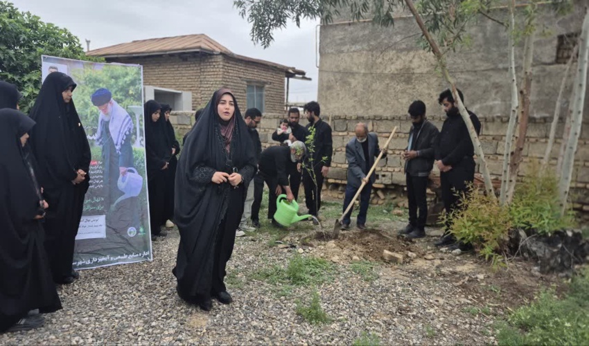 سبز شدن منزل شهید لک‌زایی؛ برگزاری باشکوه پویش «نهال امید» با حضور فرماندار و مسئولان شهرستان آق قلا
