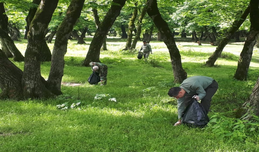 طرح پاکسازی منطقه تفرجگاهی باقرآباد شهرستان گنبد کاووس اجرا شد