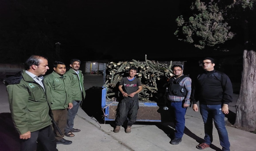 کشف یک نیسان چوب آلات ممنوعه جنگلی در شهرستان کلاله