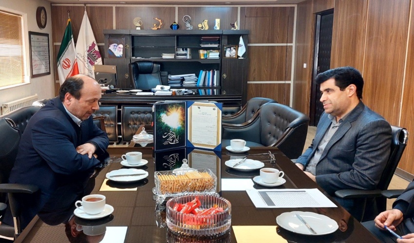 تفاهم‌نامه همکاری کاشت درخت بین منابع طبیعی و آبخیزداری با شرکت شهرک های صنعتی گلستان منعقد شد.