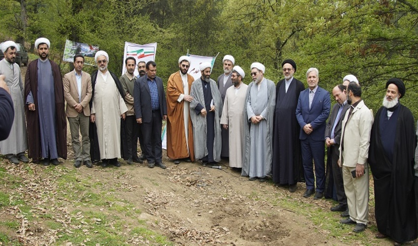 نهالکاری سفیران انفال به مناسبت هفته منابع طبیعی