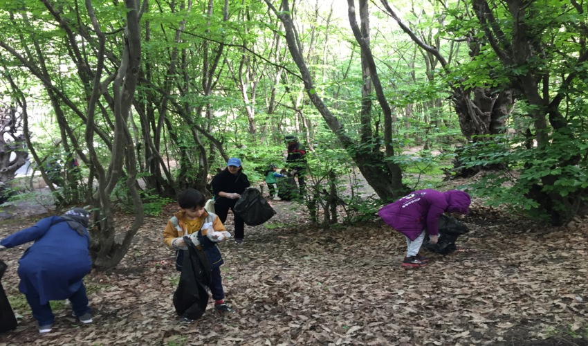 برنامه مردمی پاکسازی طبیعت پارک جنگلی النگدره برگزار شد