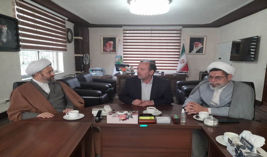 دیدار مدیرکل منابع طبیعی و آبخیزداری با رئیس شورای سیاستگذاری ائمه جمعه گلستان