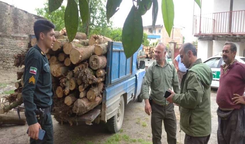 کشف قاچاق چوب آلات و هیزم جنگلي در شهرستان بندرگز