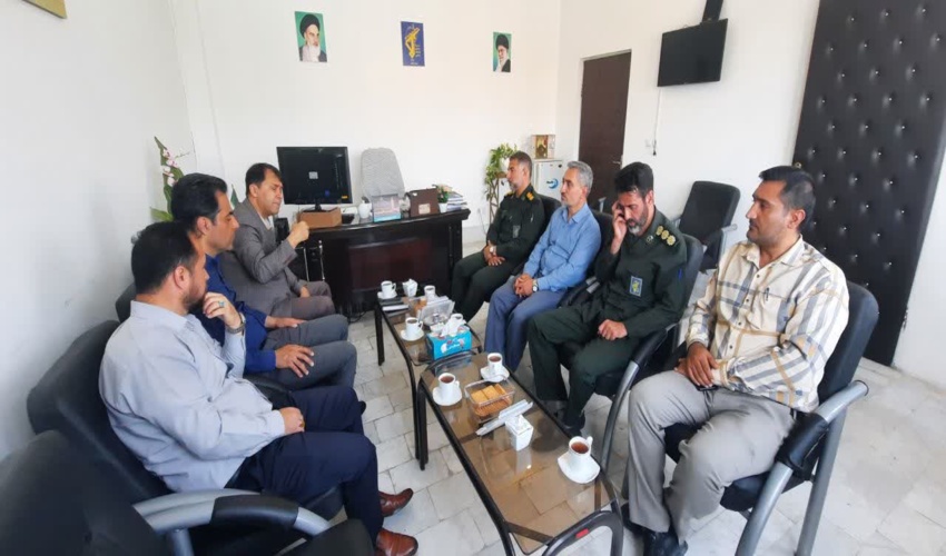 دیدار سرپرست منابع طبیعی و آبخیزداری با فرماندهی سپاه پاسداران آزادشهر
