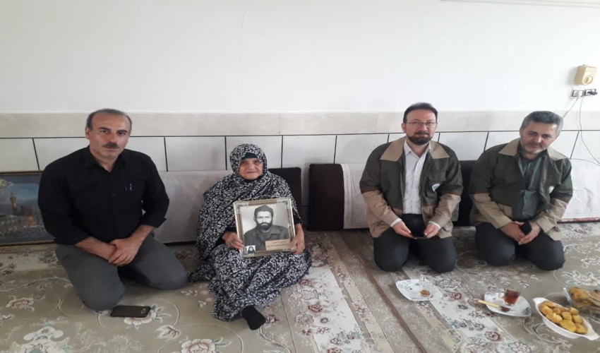 دیدار با خانواده شهید جنگلبان در بندرگز به مناسبت روز جهانی جنگلبان 