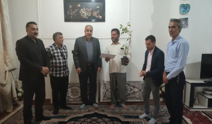 دیدار و تجلیل از همکار باز نشسته آزاده منابع طبیعی و آبخیزداری علی آبادکتول