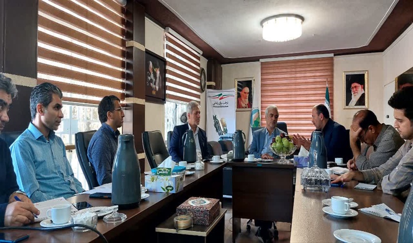 استفاده از ظرفیت داشگاهیان و دانش‌بنیان‌ها در  کمیته علمی کاشت یک میلیارد درخت