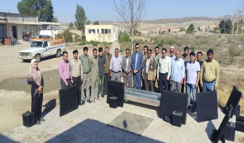 تحویل 33 دستگاه پنل خورشیدی به دامداران روستایی و عشایر مراوه تپه