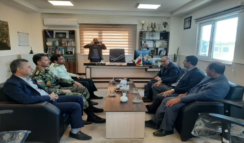 اولین جلسه شورای حفاظت در محل منابع طبیعی و آبخیزداری آزادشهر برگزار شد.