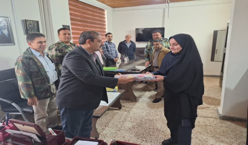 تجلیل از بانوان شاغل در اداره  منابع طبیعی و آبخیزداری شهرستان های گلستان 
