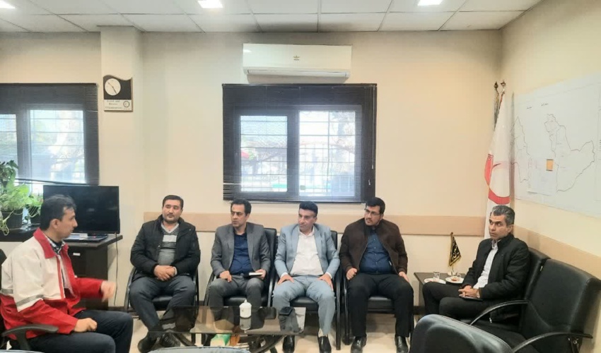 جلسه مشترک منابع طبیعی و آبخیزداری با بسیج سازندگی و هلال احمر شهرستان آزادشهر