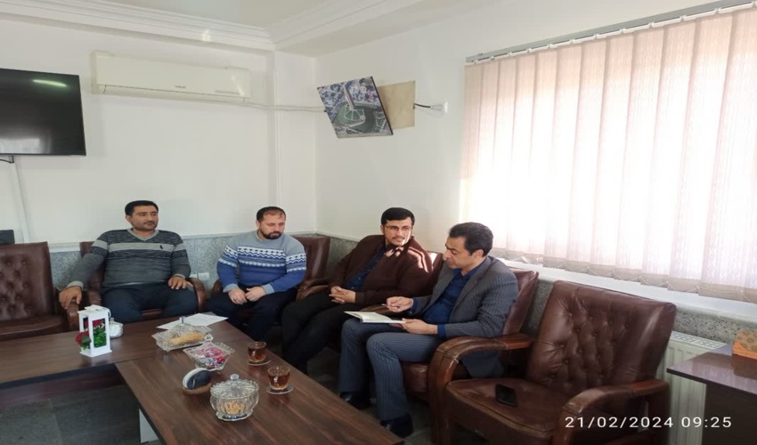 جلسه مشترک بسیج سازندگی و منابع طبیعی آزادشهر برگزار شد