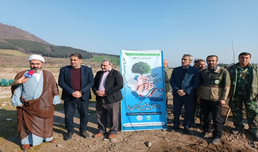 مراسم کاشت۱۵۰۰ اصله نهال به مناسبت دومین روز درختکاری در رامیان برگزار شد