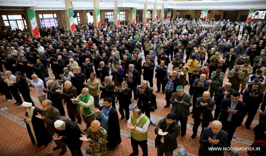 گزارش تصویری حضور همکاران منابع طبیعی و آبخیزداری گلستان در نماز جمعه گرگان در روز آموزه های دینی 