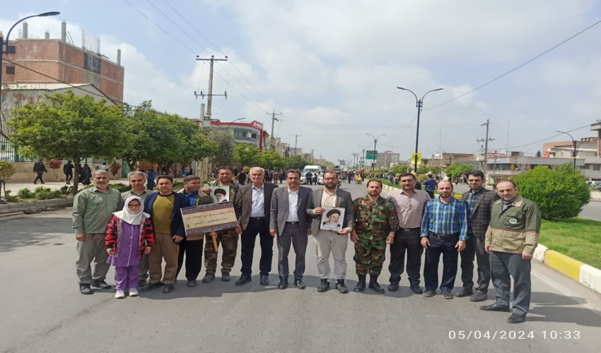 حضور سرپرست منابع طبیعی آزادشهر به همراه همکاران در راهپیمایی باشکوه روز قدس