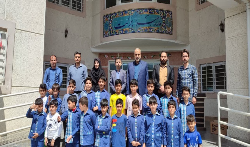 حضور رئیس منابع طبیعی و آبخیزداری علی آبادکتول در مدرسه 