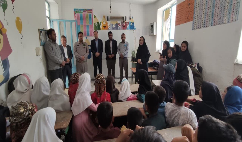 زنگ زمین پاک در مدرسه مراوه تپه برگزار شد