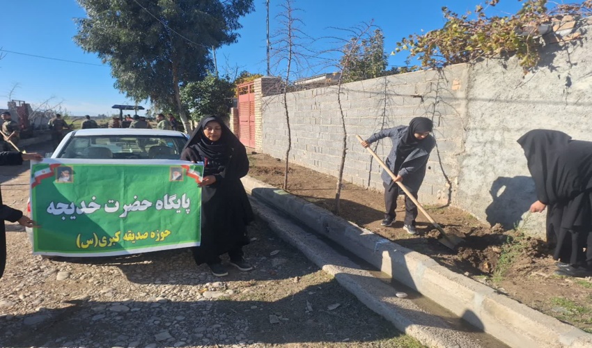 پویش نهالکاری در سایه مادر در روستای همت آباد کلاله برگزار شد
