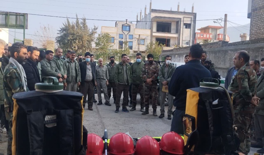 برگزاری کارگاه اموزشی اطفای حریق و شناسایی با وسایل وادوات اطفای حریق در اداره منابع طبیعی گالیکش