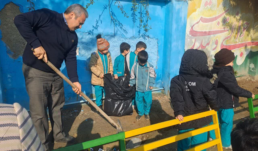 پویش نهال کاری بمناسبت هفته هوای پاک در شهرستان کردکوی برگزار شد