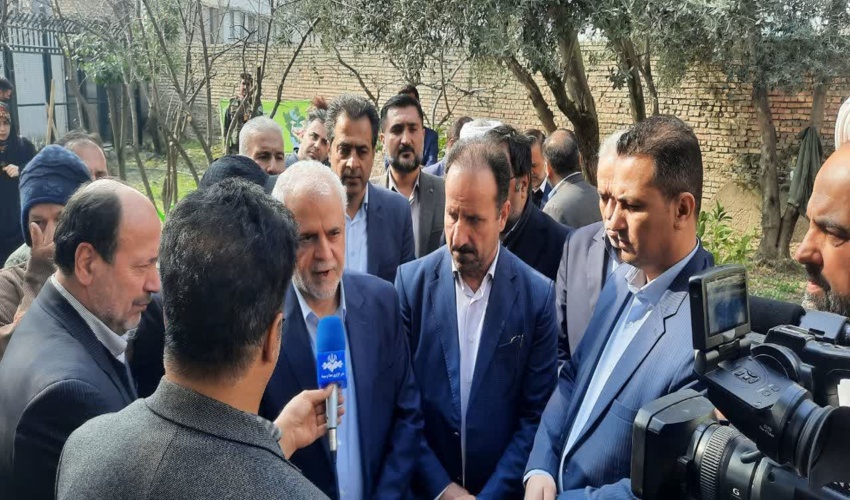 ️کاشت نهال با حضور معاون رییس جمهور و رییس بنیاد شهید و امور ایثارگران کشور