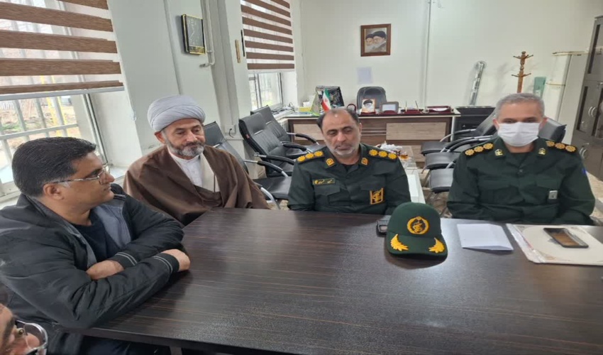 اهداء احکام اعضای شورای پایگاه مقاومت بسیج شهید قدوسی منابع طبیعی کلاله