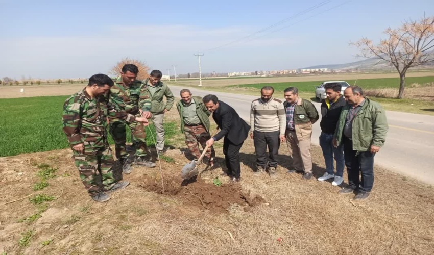 روز دوم هفته منابع طبیعی و آبخیزداری در آزادشهر