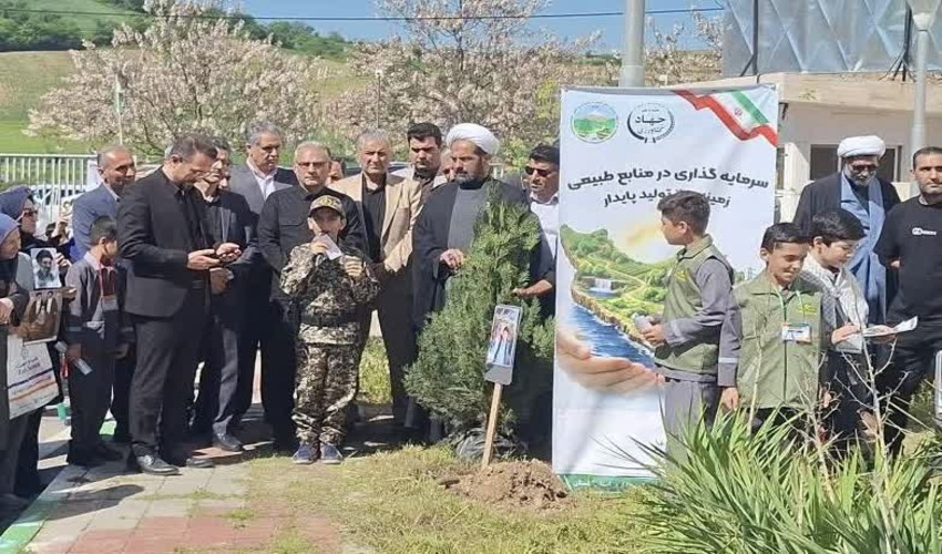 برگزاری پویش نهال امید به مناسبت اربعین رهبر شهید در تمام شهرستان های گلستان